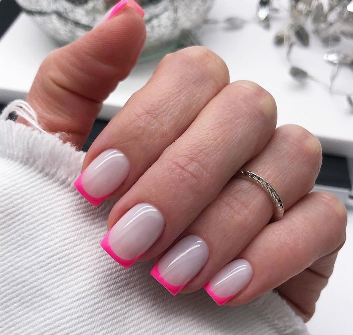Маникюр цвета сакуры: красивые идеи дизайна ногтей в розовых тонах 🌸 | theGirl