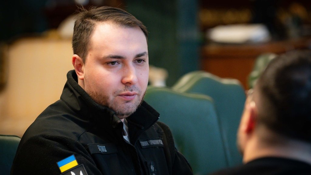 От итальянского бренда: сколько стоит стильный деловой лук Буданова – сейчас этот костюм на скидках (ЦЕНА, ФОТО)