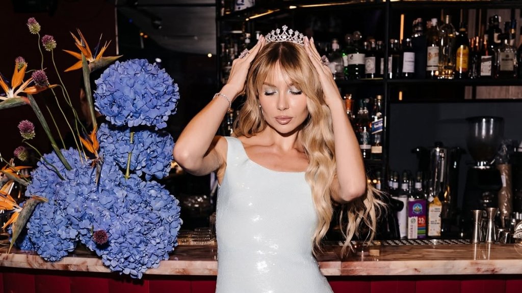 Єва Коршик зізналася, що сама собі була менеджеркою, але називалася клієнтам Анною