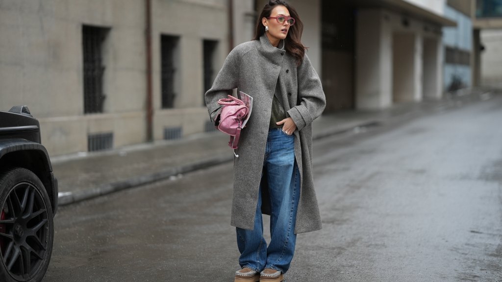 Как носить джинсы с сапогами зимой и не выглядеть старомодно: 5 главных правил (ФОТО)