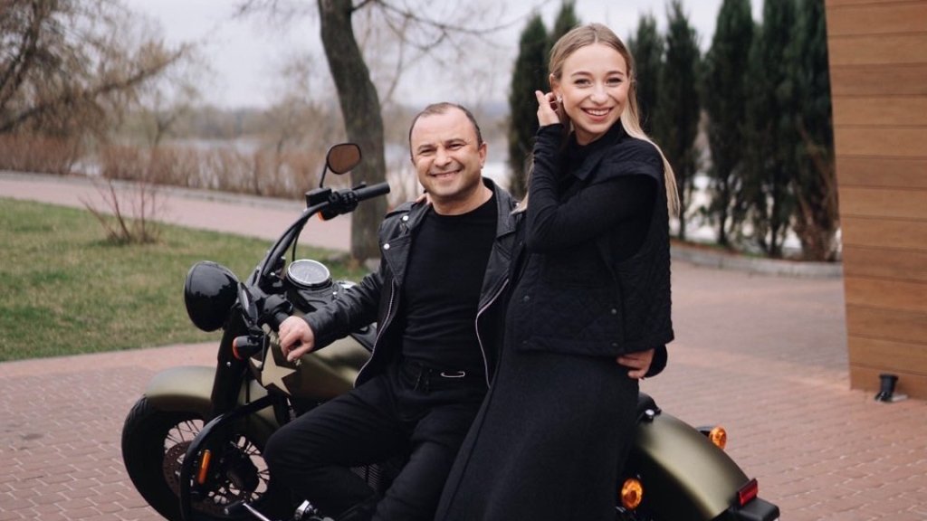 Дружина Віктора Павліка відмовилася від прізвища – що відомо