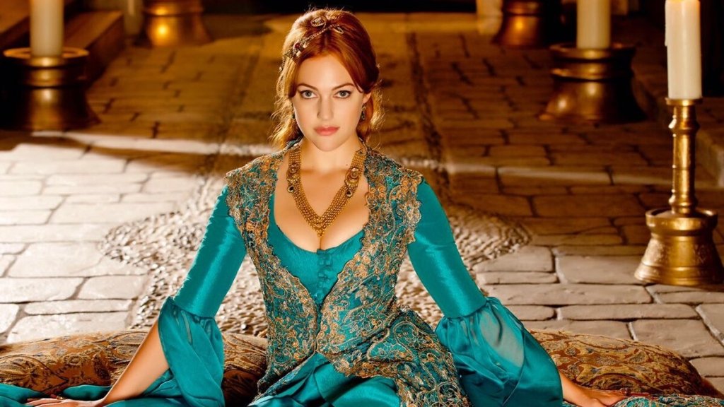 Невже це вона? Що сталося з Мер’єм Узерлі, яка зіграла Хюррем Султан у "Величному столітті" (ФОТО)
