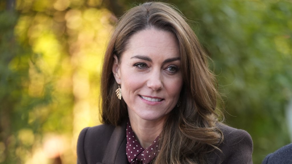 Привет из прошлого! Кейт Миддлтон засветила модную вещь, которую носила почти 20 лет назад (ФОТО)