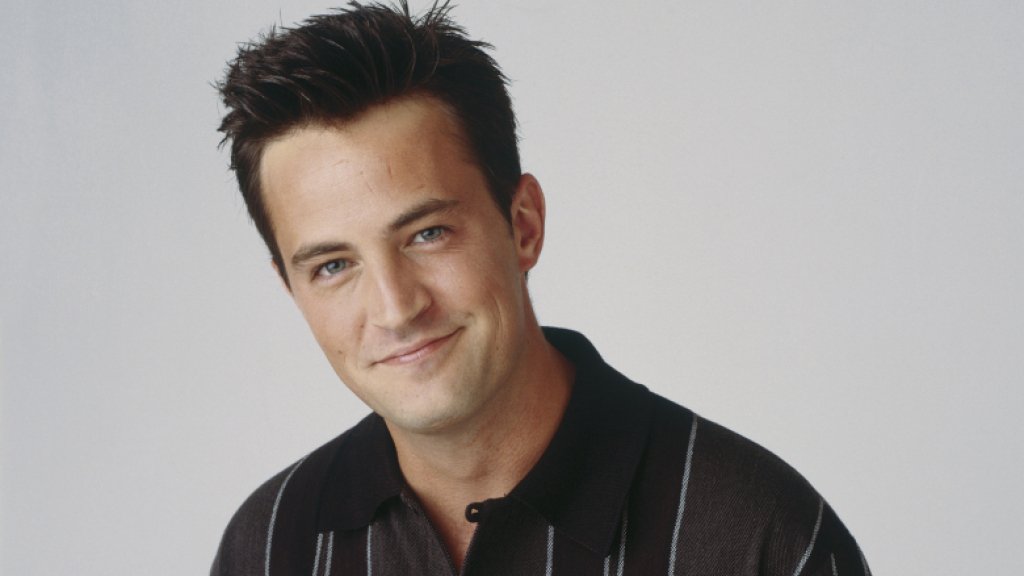 Приговор по делу звезды сериала "Друзья": врач Мэттью Перри загремел за решетку на... малый срок