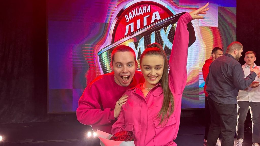 "Размер бюста и интимные игрушки": звезда "Лиги смеха" удивила участников реалити "Мамо, ваш вихід!" провальным выступлением