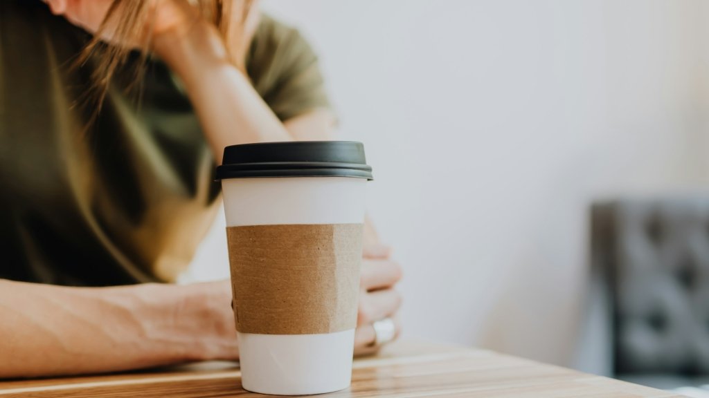 Эффект заплаты: как ежедневный кофе тихо "съедает" ваши деньги