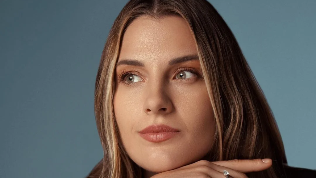 Ольга Харлан рассказала, как изменились ее тренировки во время беременности: "Больше внимания уделяю растяжке" (ВИДЕО)