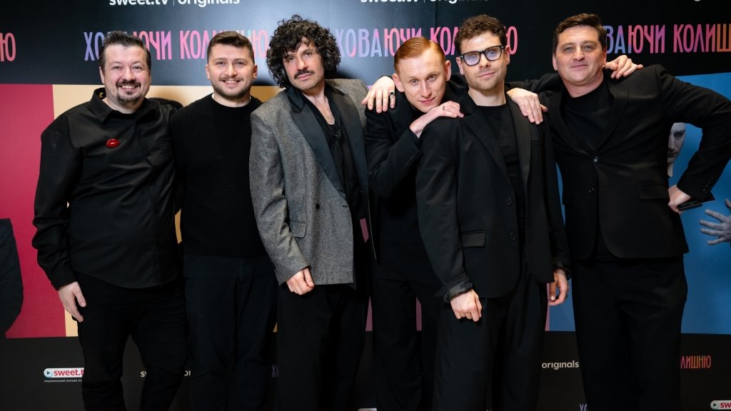 Сериал "Пряча бывшую" взорвал Сеть! Чем интересен новый хит от SWEET.TV?