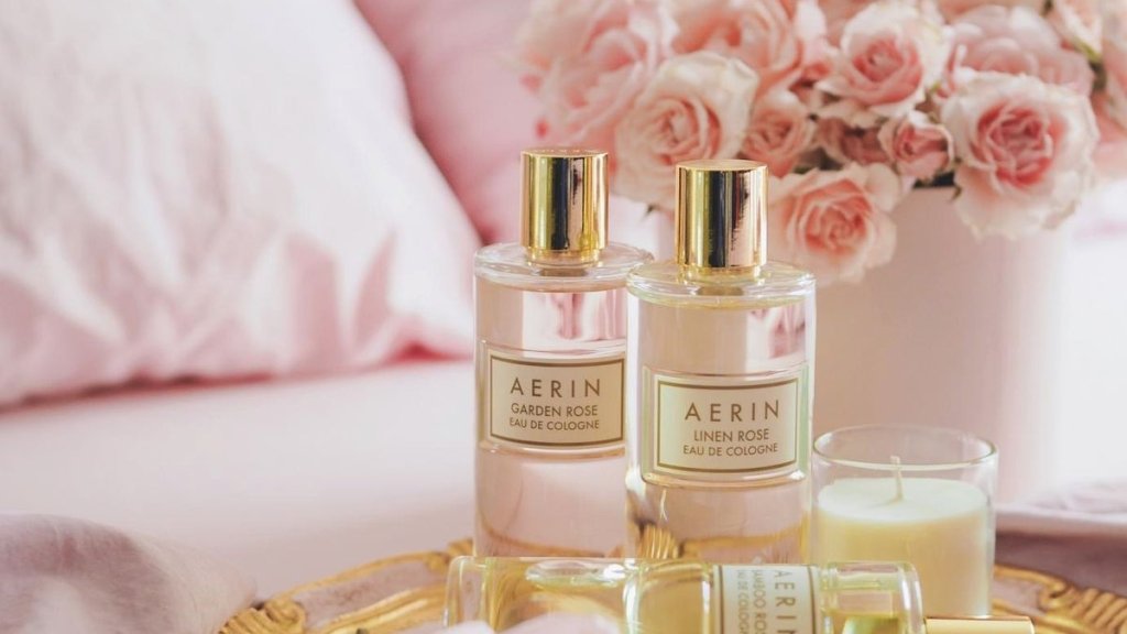 Чем пахнет женщина, которой дарят подарки без повода: парфюмеры назвали 2 магнетических аромата (ВИДЕО)