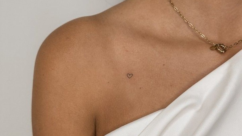 Искусство минимализма: почему микро-тату стали главным бьюти-трендом 2026 года (ФОТО)