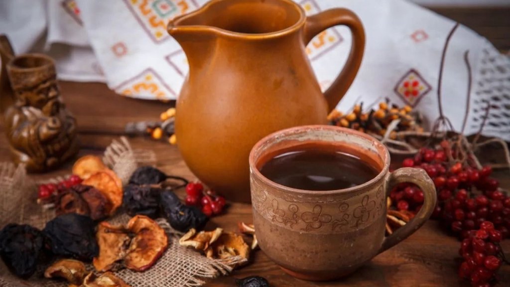 Как приготовить особенно ароматный и насыщенный узвар на Рождество: простой рецепт