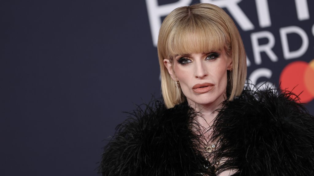 Дочь Оззи Осборна жестко раскритиковали после появления на BRIT Awards: "Выглядит как 70-летняя" (ФОТО)