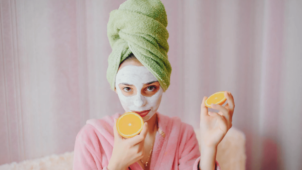 Не навредите! 6 натуральных продуктов, которые нельзя наносить на лицо