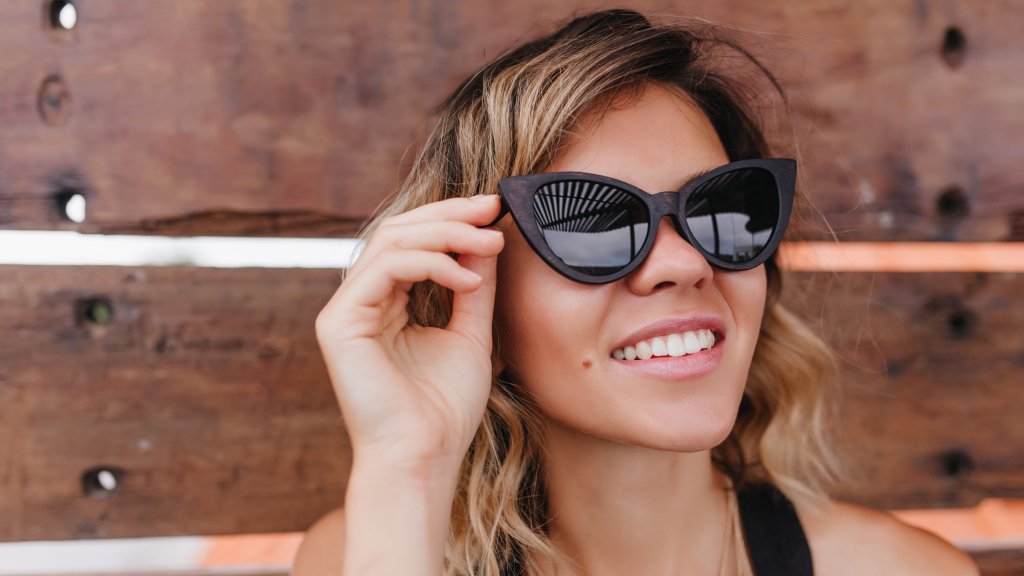 Очки, которые не надоедают: 5 трендовых вариантов на весенне-летний сезон (ФОТО)