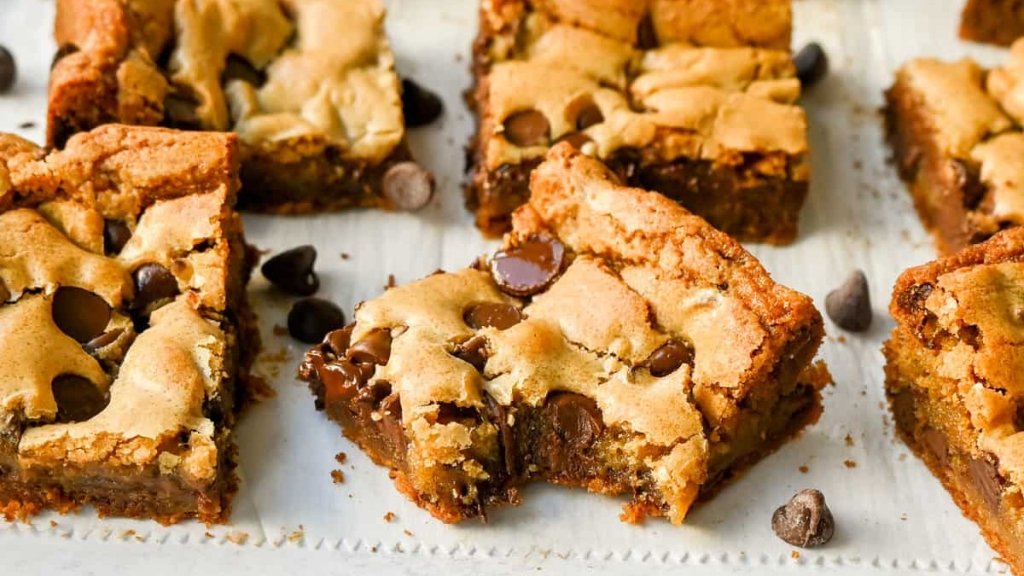 Международный день светлого брауни: как приготовить нежнейшие карамельные пирожные (РЕЦЕПТ)