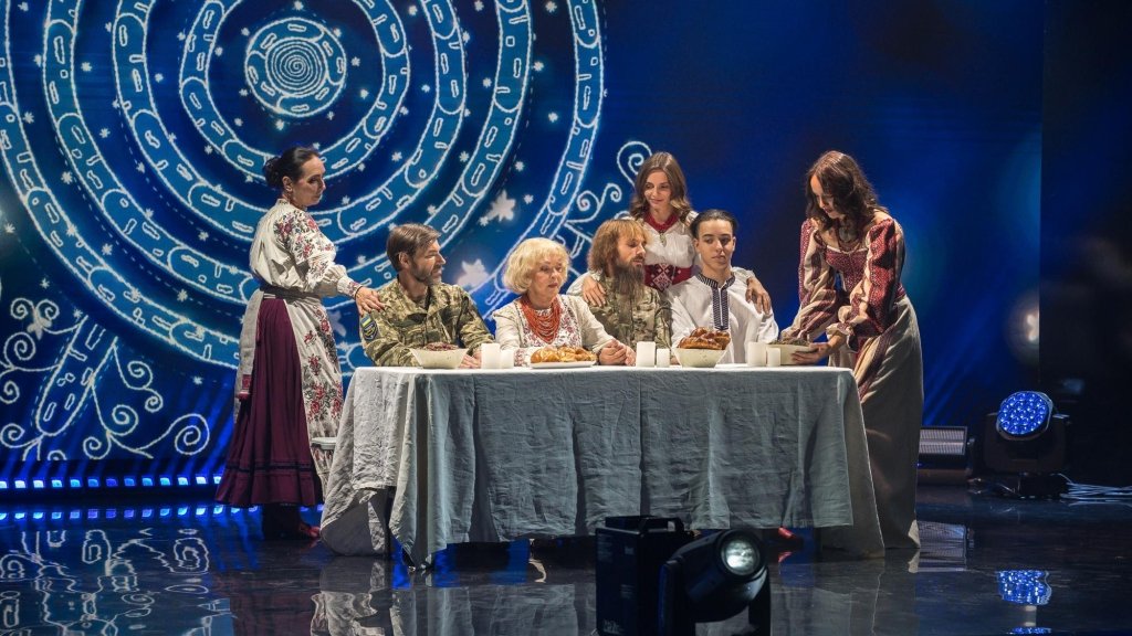 Неожиданный подарок зрителям: Ада Роговцева с семьей появится в рождественской мистерии "Территории Рождества. Дух Непокоренных"