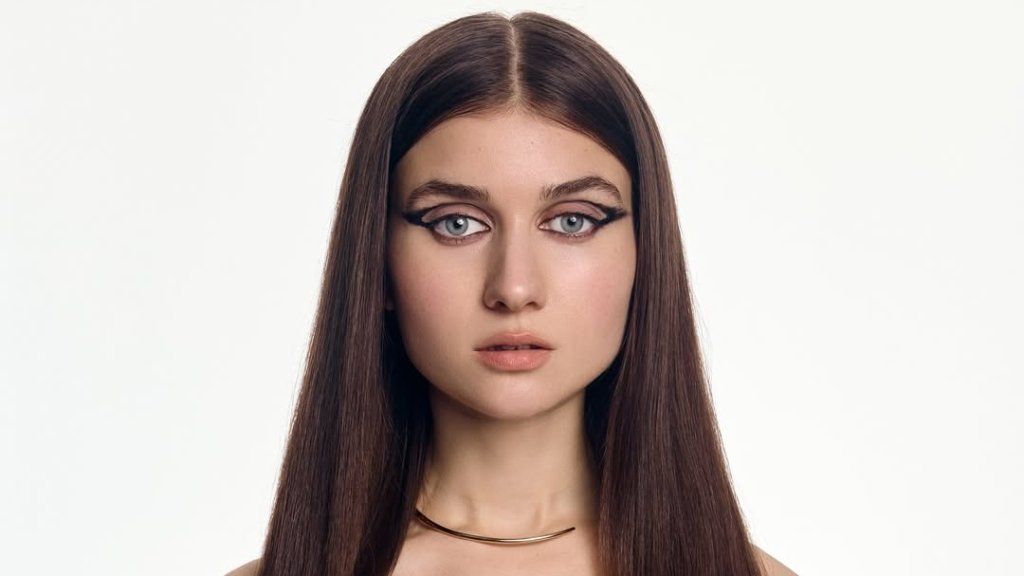 Дружба или любовь? Джерри Хэйл заподозрили в скрытом романе с ее директором (ВИДЕО, ФОТО)