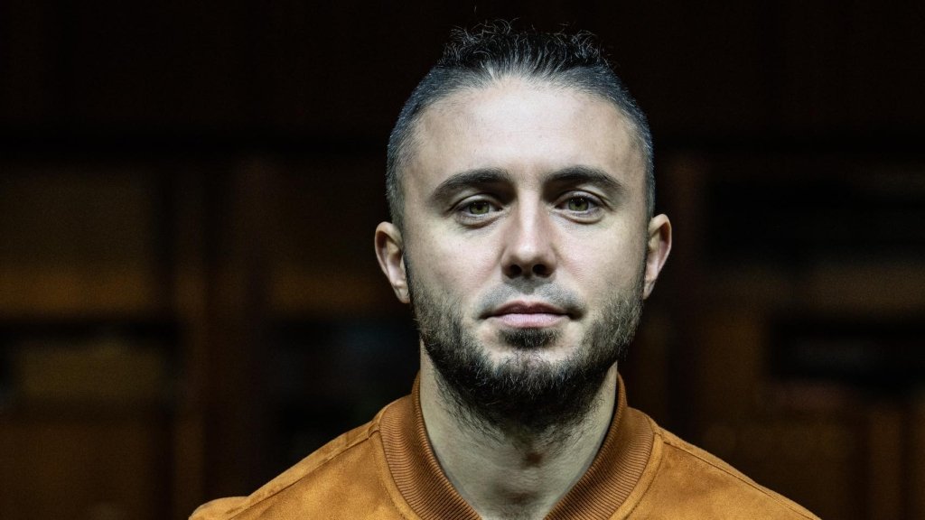 Тарас Тополя сообщил об атаке мошенников, терроризирующих его близких (ФОТО)