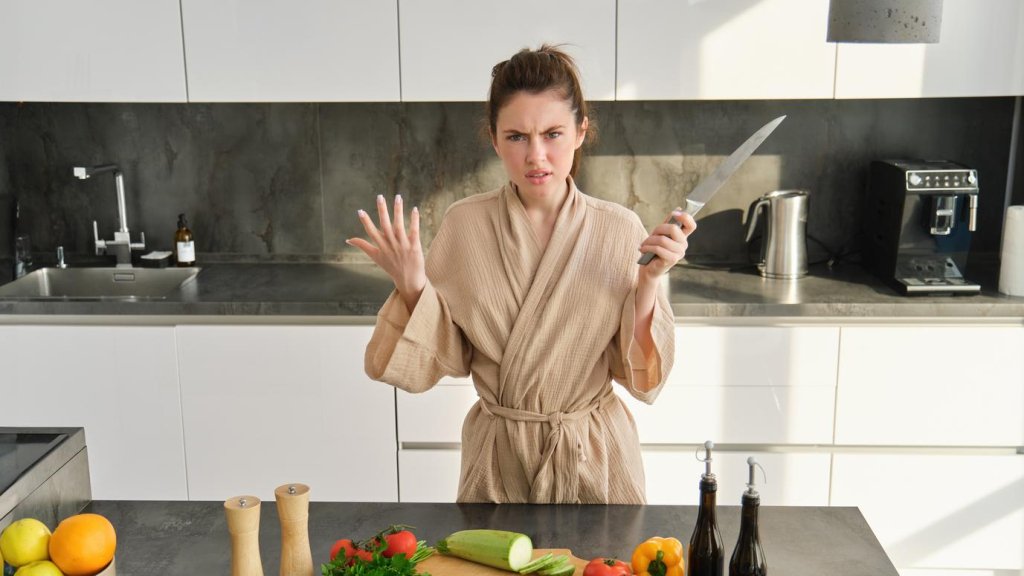 Кухня жмет? 7 ошибок в дизайне, из-за которых пространство выглядит меньше