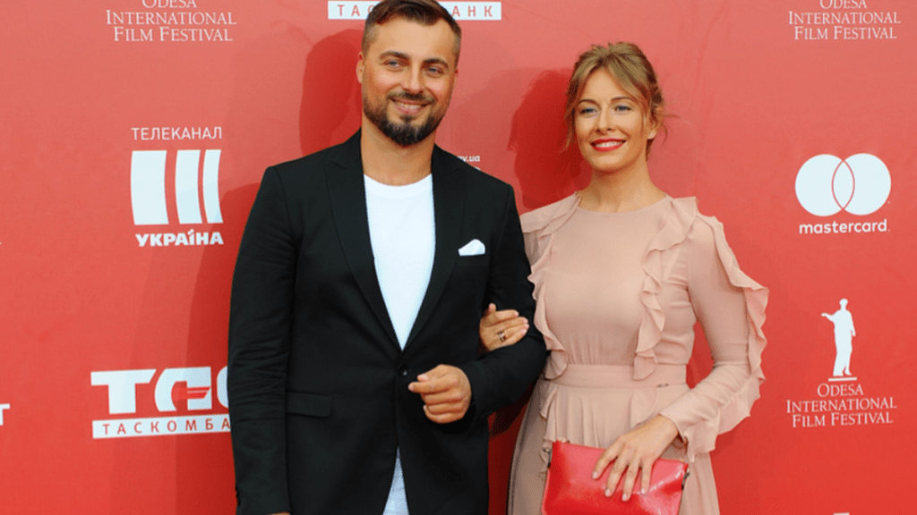 Елена Кравец впервые за долгое время показала мужчину-военного с детьми (ВИДЕО)