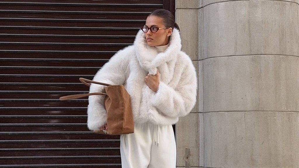 Як виглядати стильно, коли холодно: 5 головних покупок зими 2025/26 (ФОТО)