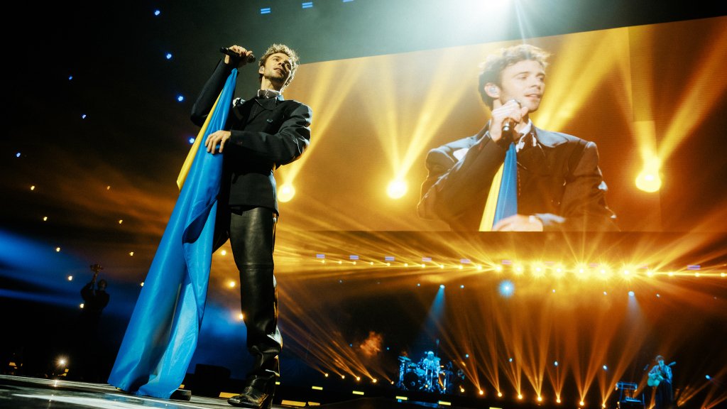 Блекаут, шутки и благотворительность: концерт Макса Барских стал главной темой в Threads (ФОТО)