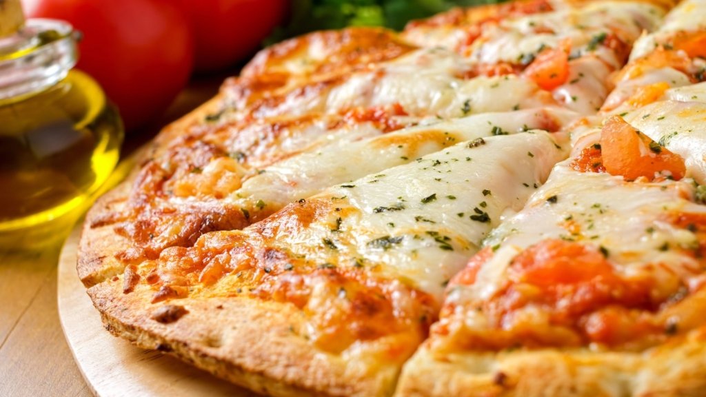 Самая вкусная пицца на жидком тесте: если обед нужен быстро (РЕЦЕПТ)