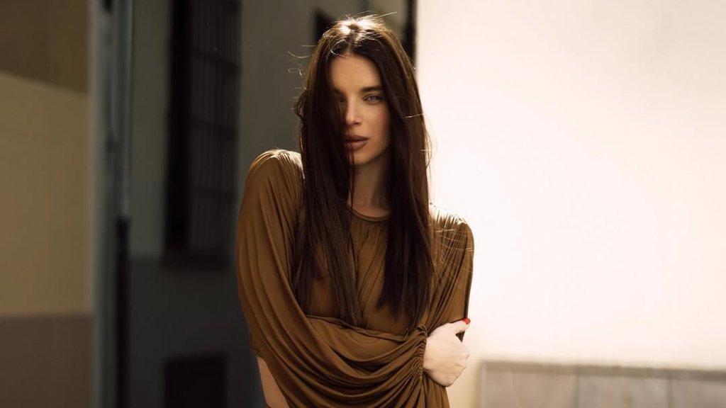 "Тихая роскошь" за 243 000 гривен: Екатерина Усик показала сумку от бренда, который обожают все звезды (ФОТО)