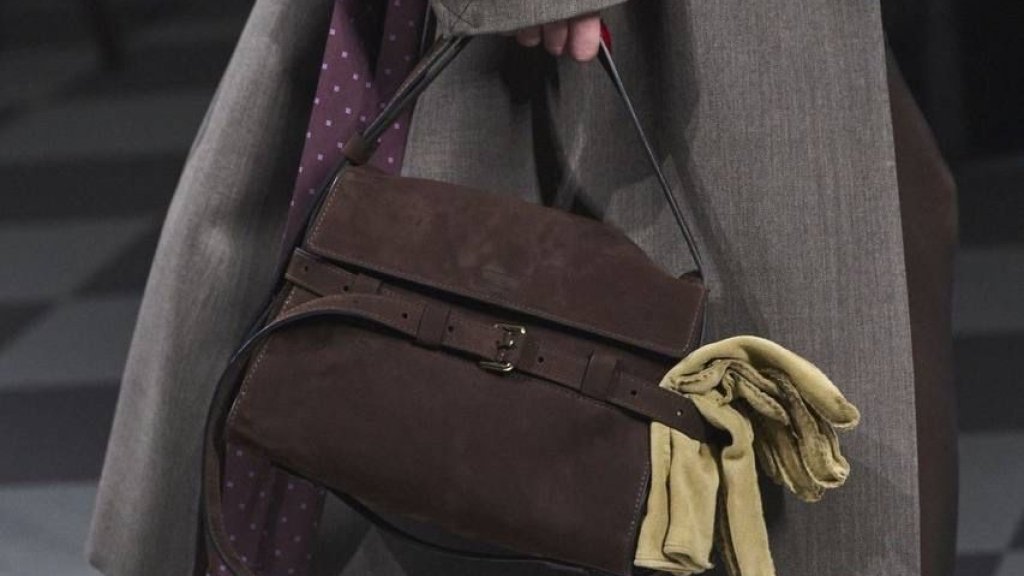 Секреты настоящей леди: как правильно подобрать сумку к образу? Эти правила этикета следует знать каждой!