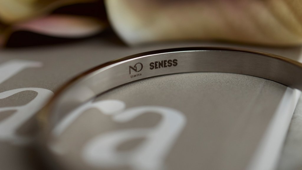 День украинской женщины — это о силе: Антонина Хижняк и Дарья "Гілка" стали лицами благотворительной кампании "Ломикамень" (ФОТО)