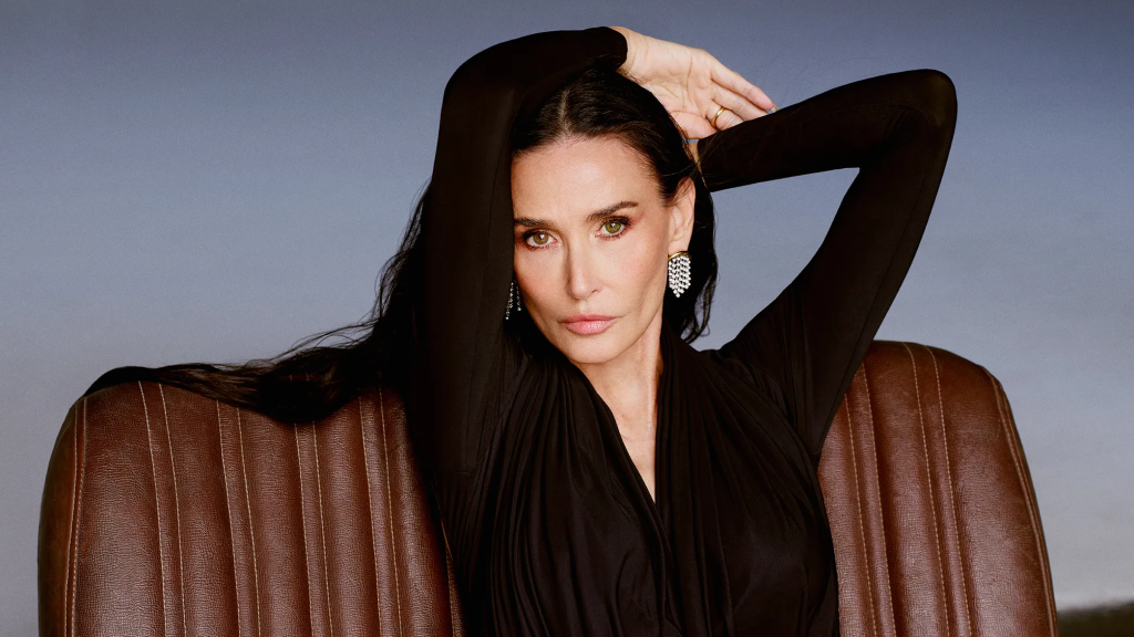 Деми Мур: досье на одну из самых дорогих актрис Голливуда и бывшую жену Брюса Уиллиса