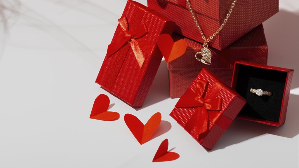 Что дарить на Валентина? 10 украшений с сердцами от украинских брендов на любой бюджет (ФОТО, ЦЕНЫ)
