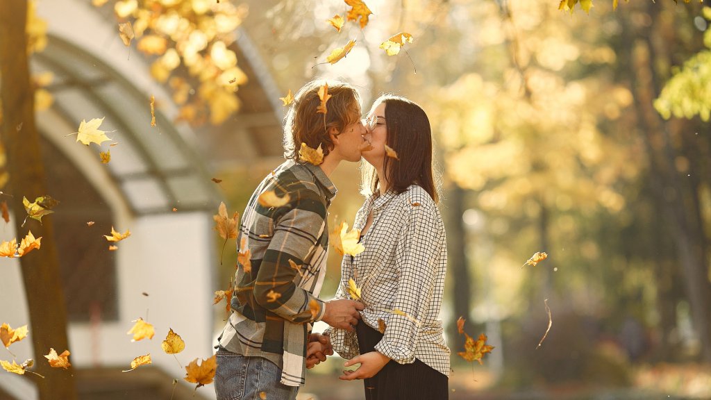 Чем удивить вторую половинку: 10 оригинальных идей для осенних свиданий 🍂