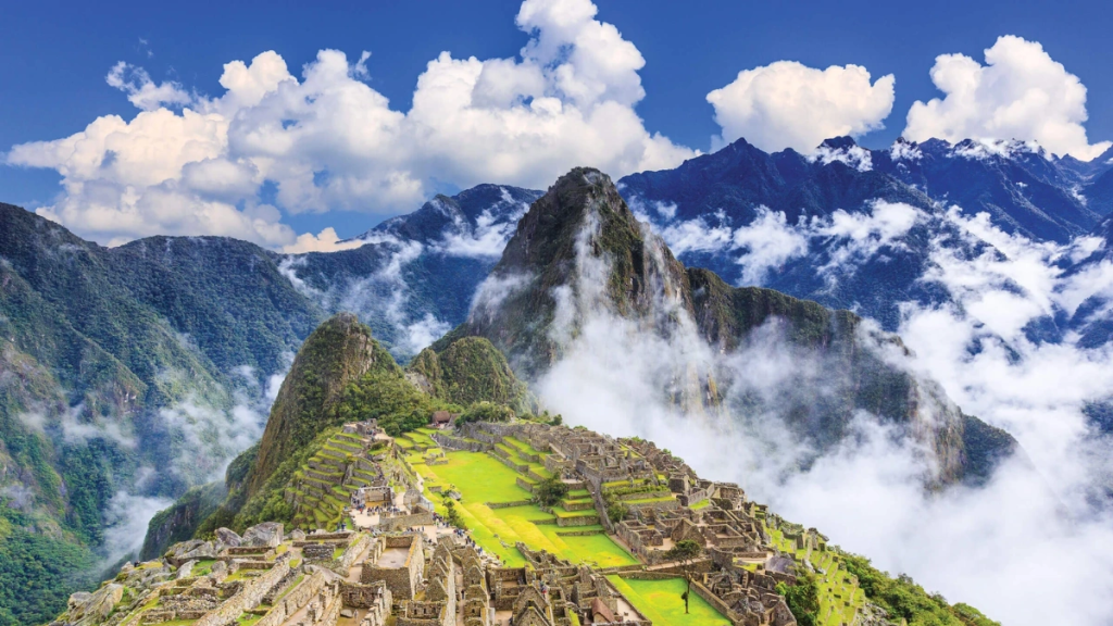 Секреты опытных туристов: как выжить на высоте 4000 метров и увидеть лучшие места Перу и Боливии