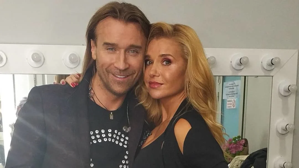 Косметолог перестарался: 52-летний Олег Винник и его жена Таюне изменились до неузнаваемости (ФОТО)