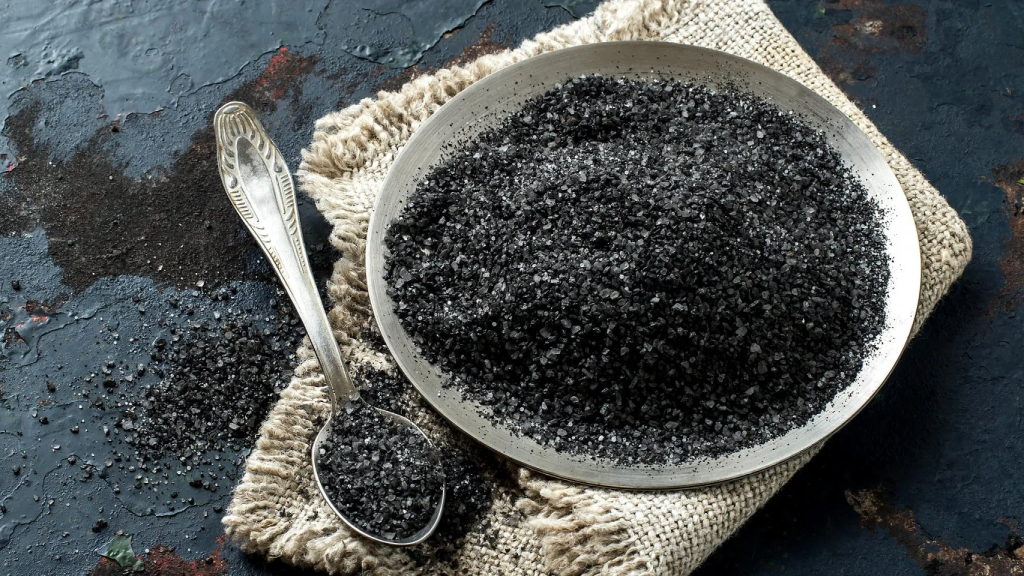 Чорний оберіг Чистого четверга: як приготувати четвергову сіль, що захищає дім цілий рік