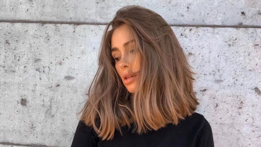 Стильные и универсальные: 5 лучших стрижек для средних волос (ФОТО)