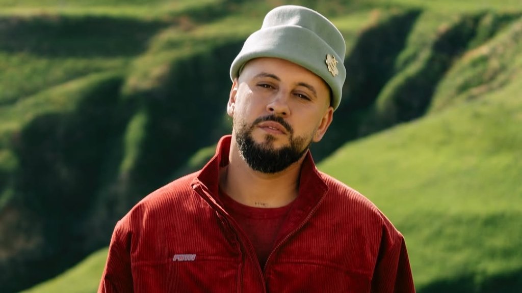 "Коляденко, це ти?": Діма Монатік зловив хвилю хейту після зміни іміджу (ФОТО+ВІДЕО)