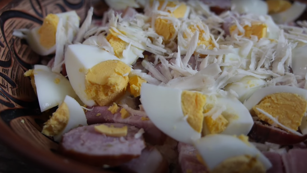 Сложить все в одну тарелку: старинный рецепт галицкого завтрака на Пасху (РЕЦЕПТ)