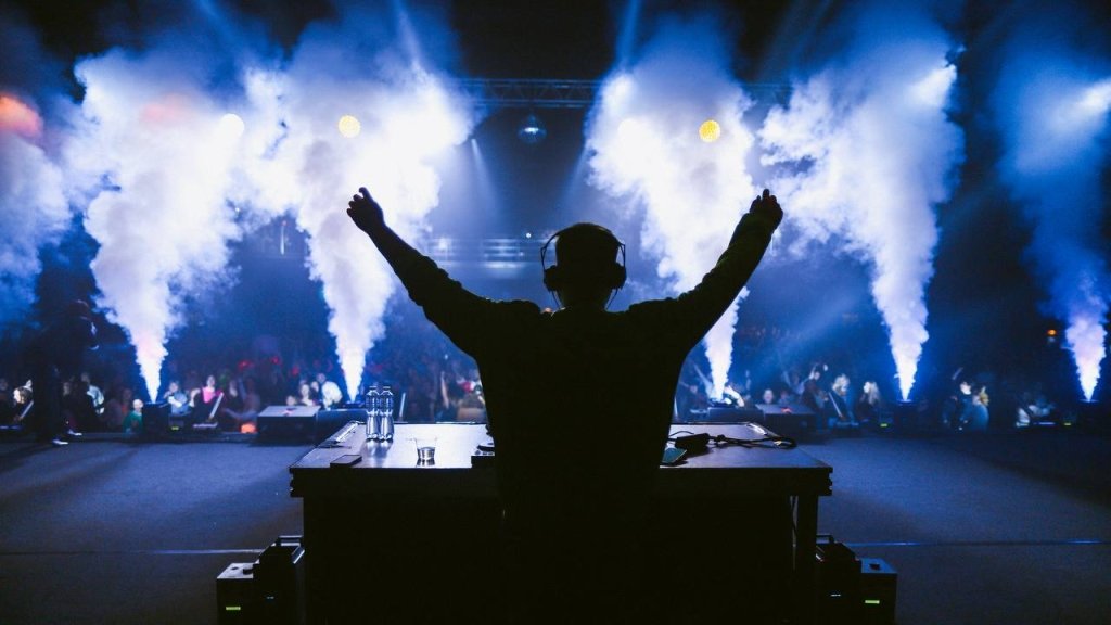 Назад в 90-е: Киев готовится к грандиозной вечеринке IT’S MY LIFE