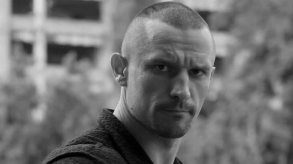 Тарас Цимбалюк набив нове тату: Холостяк зняв футболку, аби прихильниці зомліли (ФОТО)