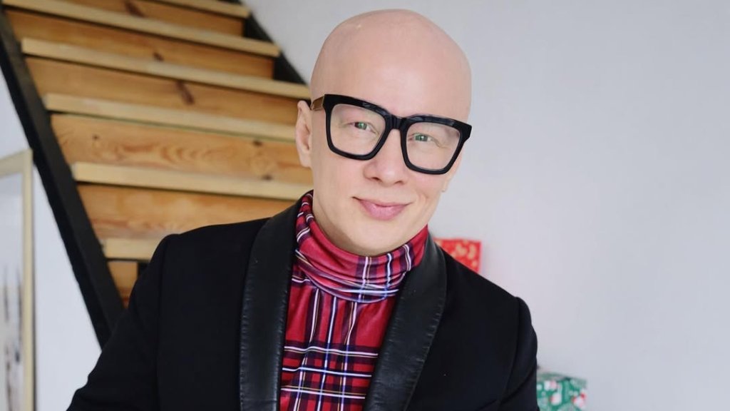 Вместо спальни — большая воронка: российский шахид разнес квартиру Алексея Гончаренко в Киеве (ФОТО)