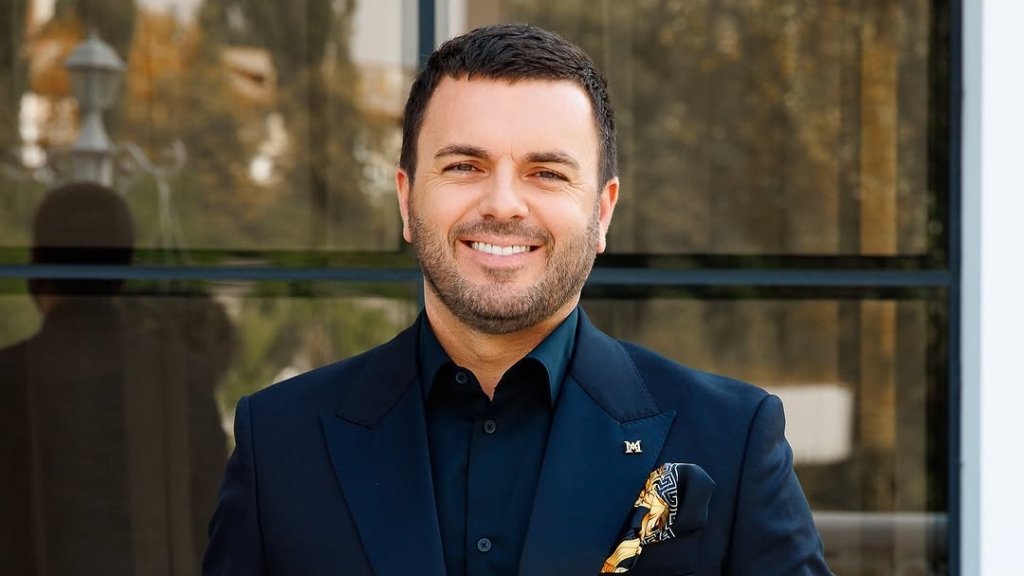 Фанати плачуть від сміху: Григорій Решетнік пожартував з учасниць "Холостяка" після сцени з баранами (ФОТО)