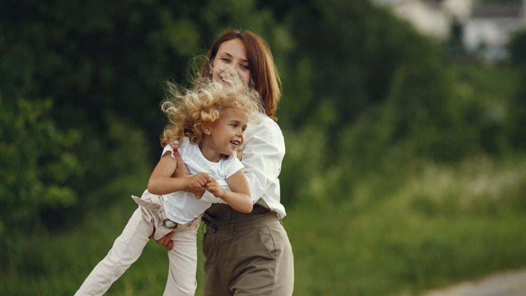 "Мама, а зачем мы живем?": как ответить на самый сложный детский вопрос