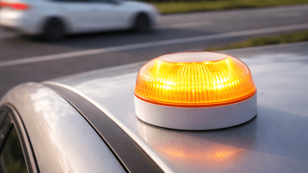 Аварийный треугольник уходит в прошлое: какие новые правила для водителей