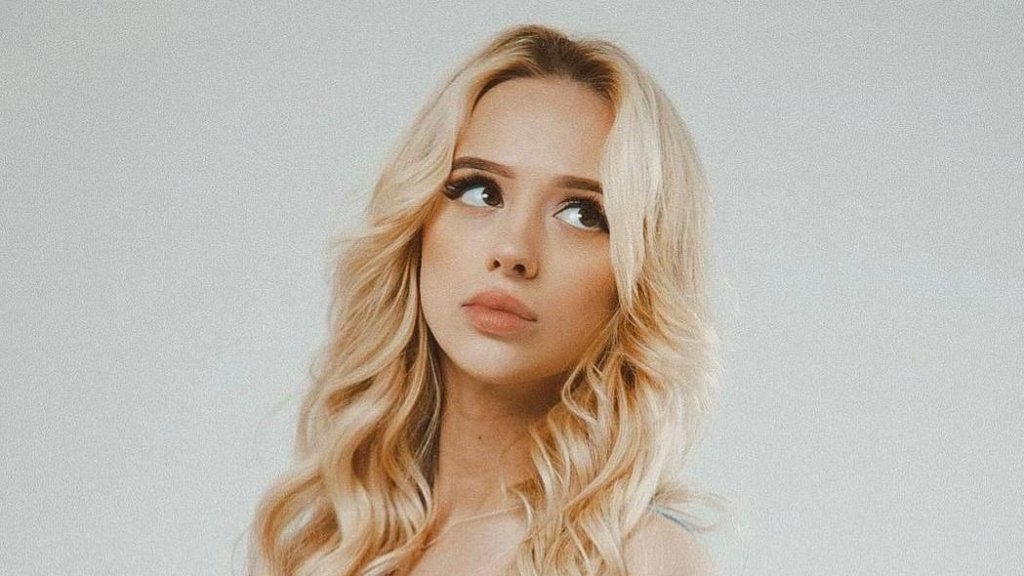 "Я была очень целомудренной": блогерша Симбочка рассказала откровенную историю об интересном интимном предложении