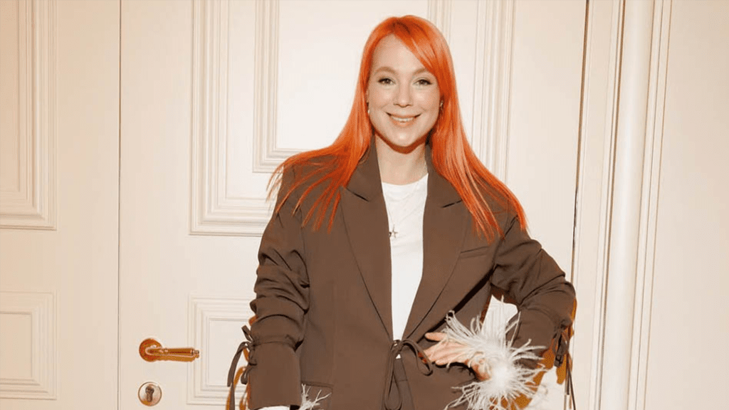 Железное укрытие и огромное детское: Светлана Тарабарова впервые показала свой дом мечты (ФОТО, ВИДЕО)