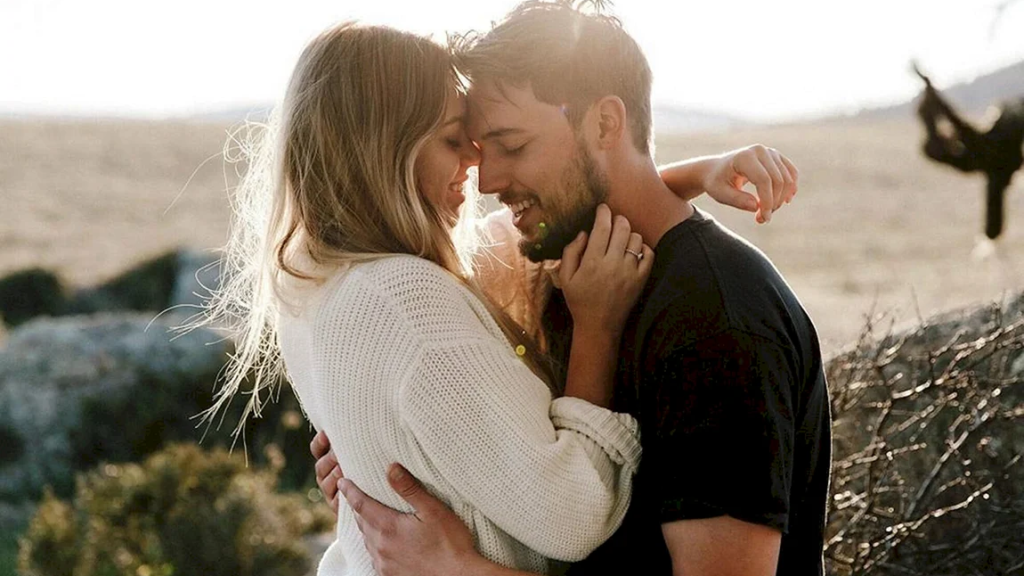 Головна зброя жінки: ці 15 несподіваних речей "вмикають" чоловіків краще за будь-які компліменти