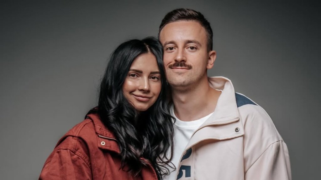 Автор хіта "Олєг" Шугар одружився й розповів про виховання дітей дружини від попереднього шлюбу (ФОТО, ВІДЕО)