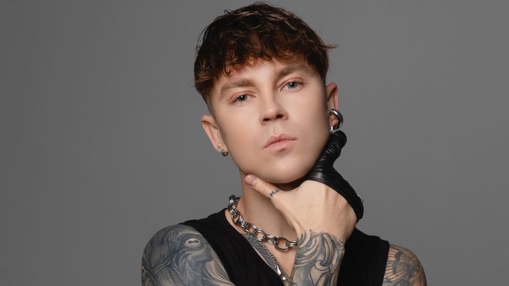 "За лайки не купишь боеприпасы для ВСУ": Пивоваров раскритиковал новый тренд в сети и объяснил, почему не раздает билеты (ФОТО)